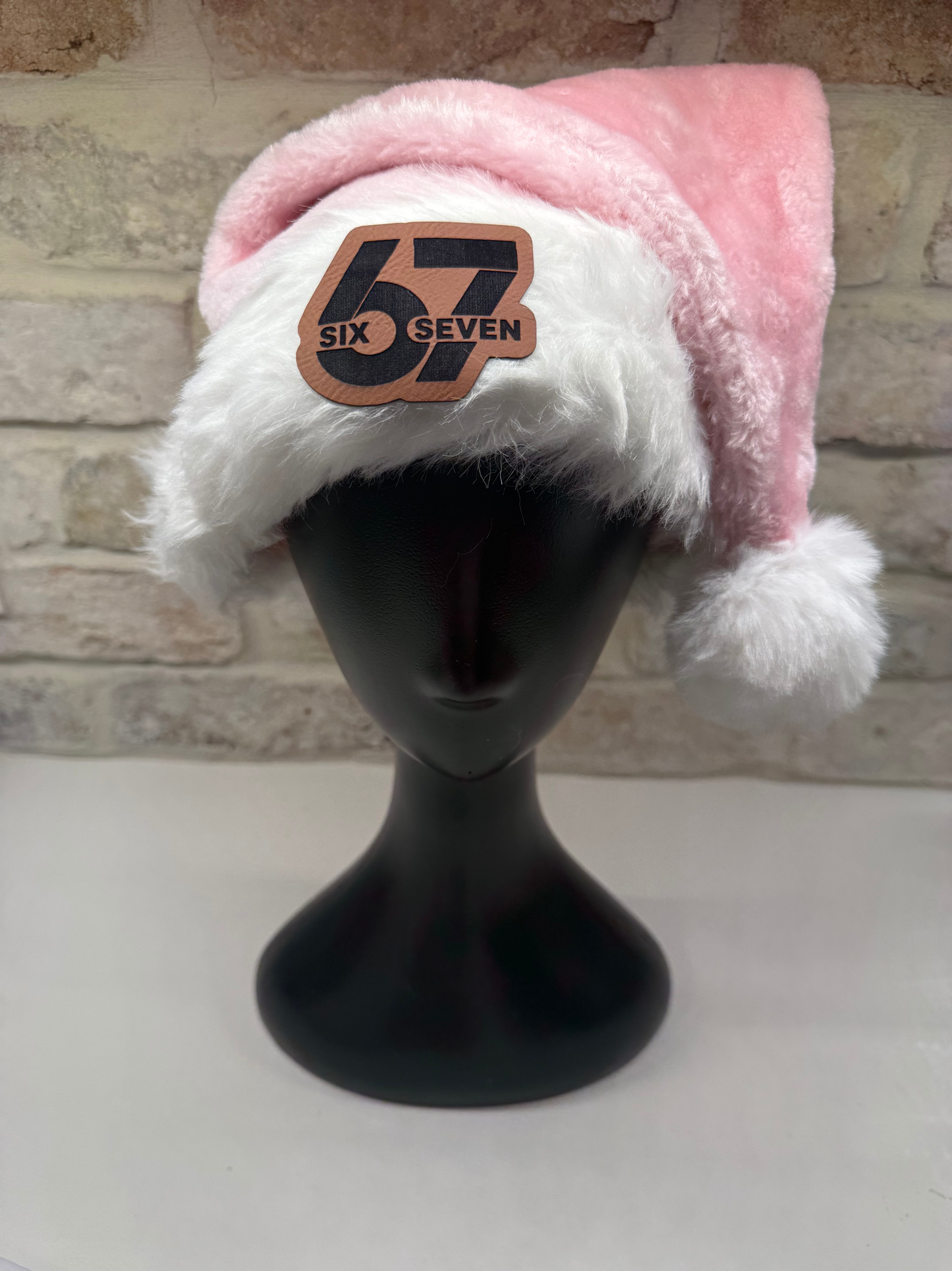 67 Santa Hat Pink
